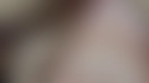 Sei ganz nah dran an meiner P***y, sieh mir zu beim kömmen und höre mich stöhnen