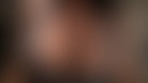 Dicke Titten vom Buerohengst abgef**kt Hatte ein kleines Date mit einem Bürohengst um ihn etwas abzulenken, zieh ich mir eine schöne enge und kurze Jeansweste an, wo man meine Brustwarzen und meine N