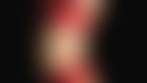 Hey Süßer, weiter geht es mit den Bildern von meinem Geburtstag. Diesmal habe ich mir mein kleines Rotes übergeworfen und mich ein wenig im Schatten bewegt. Bei den nächsten Bildern wird es dann berei