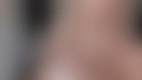 Gerade ein kleiner Moment nur für euch… ✨ Manchmal reicht ein Blick und ein bisschen Nähe zur Kamera. Ich frage mich gerade, was euch wohl als Erstes auffällt… 😏 Soll ich später noch ein paar heißere