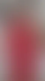 Hotpics zum Bild des Tages im roten Kleid