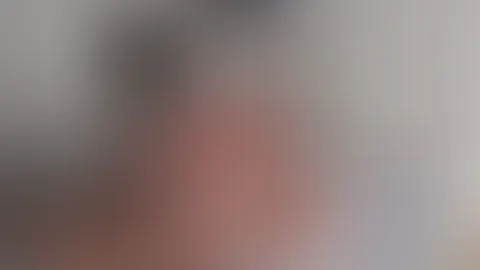 S*x in allen Varianten! Wow ich hatte so Lust ihn zu verführen. Mit meiner sexy roten Unterwäsche mache ich ihn richtig heiß. Aber irgendwann bin ich natürlich nackt hihi. In dem Video ist ja wirklic