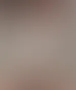 Eigentlich fast zu heiß für Kleidung heute oder ?🔥