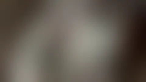 Wollen wir zusammen ausgehen? 🤭 Das Kleid hat hinten einen sehr praktischen Reissverschluss…