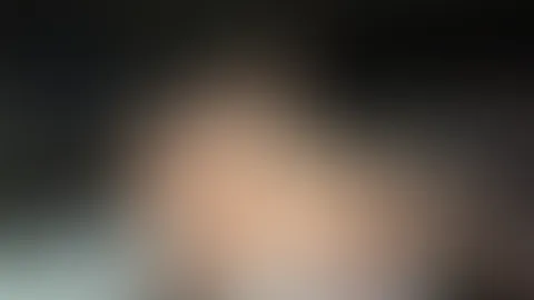 Ich besorge es meiner nassen P***y Nahaufnahme side position