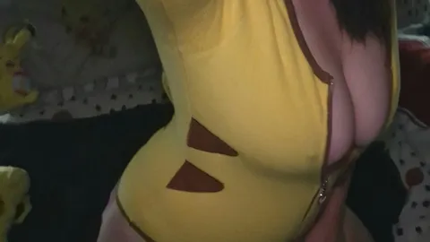 Sexy pikachudessous mit einen kleinen Extra.
