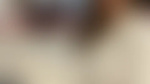 Ich hab festgestellt… viele Männer sind ziemlich gut im Schreiben – nur leider immer das Gleiche 😴 „Hey, wie geht’s?“ ist süß… aber bringt dich bei mir genau null weiter 😉 Ich steh auf Männer, die