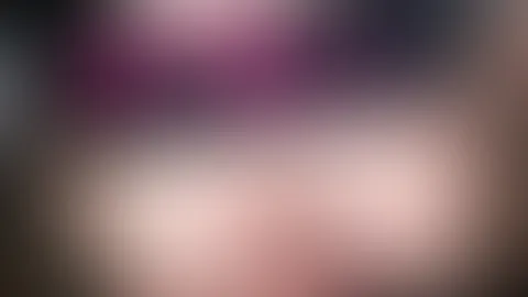 Geiler Blowjob und voll auf meine Titten gespritzt