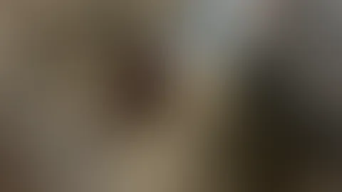 Kurzer Aufzug-Moment… musste einfach schnell ein Foto machen 😏 Ich frage mich gerade, worauf euer Blick zuerst fällt… Outfit oder Aussicht? 👀 Soll ich öfter solche spontanen Spiegelbilder posten? 💋
