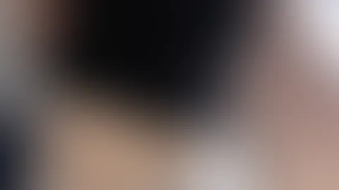 Heute ist es so langweilig... 🥱 Vielleicht unterhältst du mich in den DMs? Ich warte auf dich... ✨
