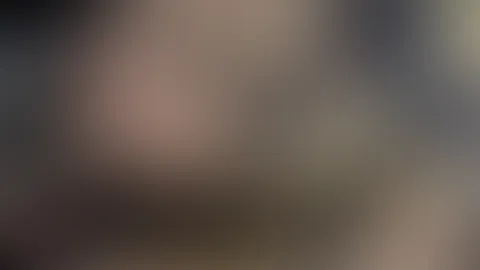Zerfetzt du sie weiter während du mich hart ran nimmst💥