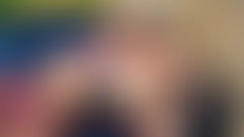 Sag ehrlich... würdest du mich am liebsten nur anschauen, oder auch gerne mal anfassen? 😈 Hab nen geilen Mittwoch - heute Abend kommt frischer, heißer Content online 🥵😉