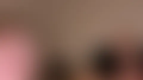 Sonntagabend… und ich lieg schon bereit 😏 Sieht doch gemütlich aus hier – kommst du dazu? Ich rück auch ein Stück… vielleicht 😉💋