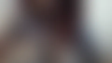 NUR FÜR DICH! Komm spiel mit meinen Großen weichen Titten!
