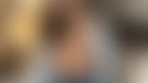 Meine Titten sind so heiss auf deine Hände, knete sie, lutsche sie und f**k sie, danach alle meine geilen F**klöcher