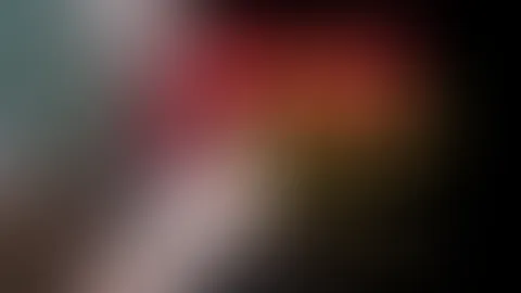 Suchst du fürs neue Jahr eine heiße Sekretärin, die frech denkt und genau weiß wie sie dich ablenkt... Sag mir, darf ich brav anfangen oder gleich unartig werden 🔥