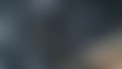 Seit ihr hier alle verklemmt ? Oder warum schreibt ihr keiner mal eine Frau an !