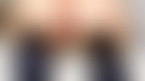 WĂŒrdest du den Tanga ausziehen oder nur zur Seite schieben? đ„”