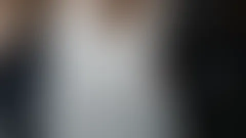 Sonntage sind immer perfekt, um ganz entspannt mit meinen Löchern zu spielen, ohne Hektik😏💦