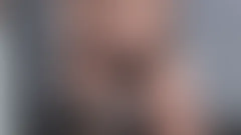 Guten Morgen, du Frühaufsteher 😈☕ So starte ich heute in den Tag … heiß, verspielt und mit ganz viel Lust auf mehr 🔥 Na, macht dich dieser Anblick wach? 💋