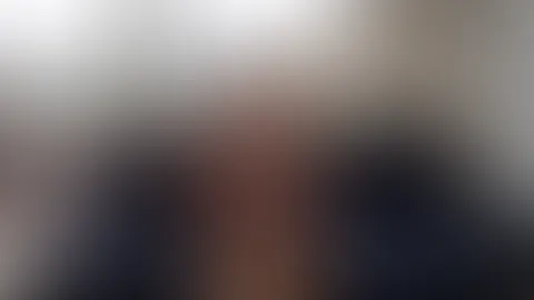 Mega nasse P***y mit Dildo gef**kt