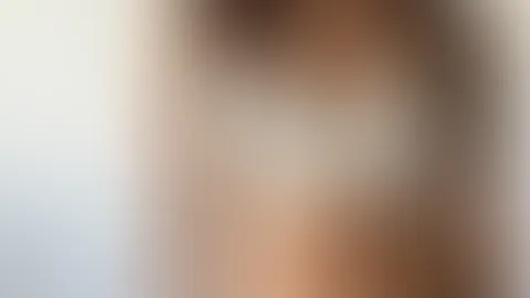 Wer hat Bock meine Löcher zu verwöhnen? Gerne auch zuerst mit der Zunge und dann mit dem S*****z?
