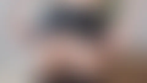 Hoch mit dem Lederröckchen und runter mit dem Slip 😈🤪