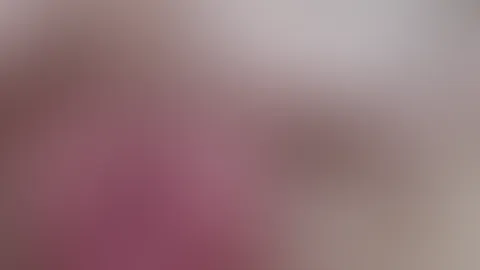 Reib deinen S*****z an meine M****i und f**k mich