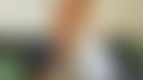 Wer steht hier eigentlich noch auf natürliche Mädchen die keine Operationen hinter sich haben?🥹