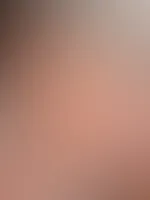 Ich bin nicht halb nackt 😋 sondern nur halb angezogen 😈💋…