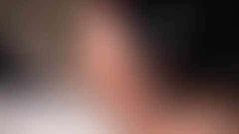 Perfekter Handjob für großen dicken S*****z im Auto :p Ich hatte übertriebene Lust mich am Abend noch mit diesem Typ zu treffen, um ihn mit meinen kleinen und zierlichen Händen zum A********n zu bring