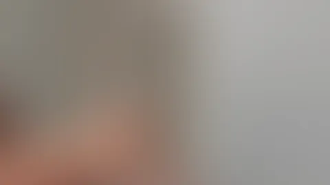 Ich melke schön den S*****z ab bis er a******zt 💦