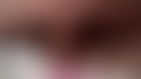 P***y nass dann erst mal rein mit dem S*****z 🍆😏💦