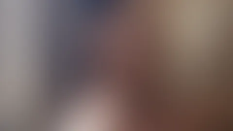 Mit meinen ultralangen Haaren saß ich spliiternackt auf der Waschmaschine. Ich war locker & entspannt,  meine Arme verdecken dabei lässig meine Scham und meine kleinen Brüste zeigen sich in ihrer voll