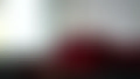 Mit der Morgenlatte im Stillen Missbraucht !