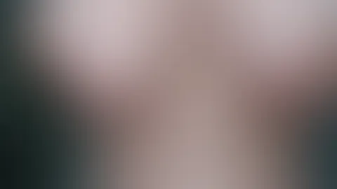 Ich spiele so gerne an meinen brüsten 😉💦 würdest du auch gern an mir spielen?