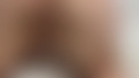 Besser spät als nie… 😋 diese Weihnachtsbilder mussten einfach noch raus. Man sieht mir an, wie viel Spaß ich dabei hatte, sie zu machen. Erst ganz verspielt, neugierige Hände, die erkunden. Die Stimm