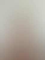 Willst du zarte Blüten 🌸🧦 an deinem S*****z spüren 👣🍆💦? Meine Zehen umkreisen gekonnt deine empfindliche Eichel 🌰💧 und mein linker Fuß umschließt deine prall gefüllten Eier 🥚🥚. Du fängst vor