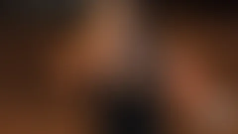 MiaXXX - PARTYSCHLAMPE fürs P**sen bezahlt