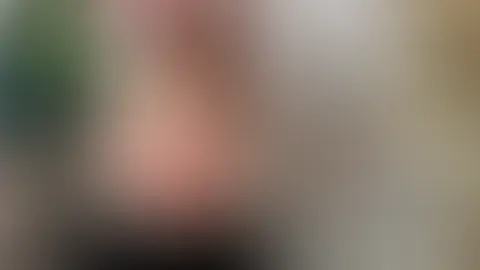 Beim Schminken. Ja, was zeig ich denn da schönes? 😉