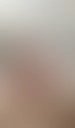 Ich lag in meinem Garten und war mich am sonnen, beim wieder rein gehen musste ich natürlich am Spiegel stehen bleiben und paar heiße Nudes für dich machen :* Gefallen sie dir?