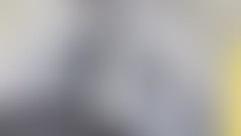 Gehst mir zwischen die Beine ?