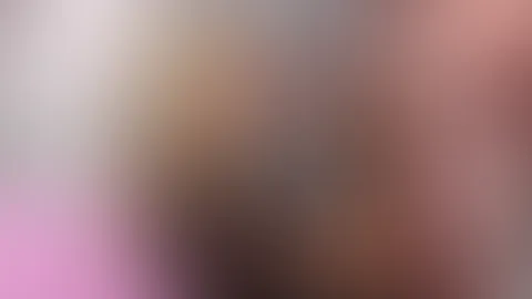 „Los spritz mit ins Gesicht Schatz!“ Um einen neuen Kick in unsere Beziehung zu bringen haben wir uns für ganz privat eine Kamera zugelegt, um uns wirklich rein privat beim F**ken zu filmen. Einfach