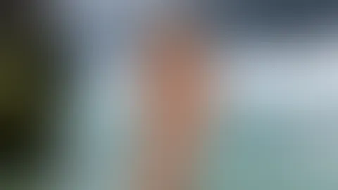Heiß und nackt am Strand 🔥💦