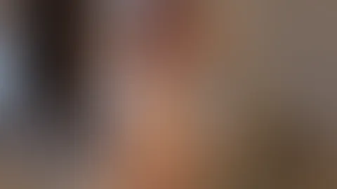Guten Morgen mein Lieber, magst du sehen wie ich meinen Morgenmantel für dich öffne? ;)