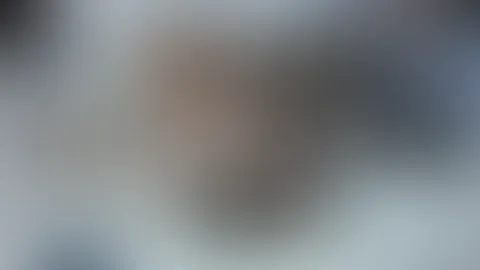 SEXY STEWARDESS F**KT MIT XXL DILDO IHRE LÖCHER