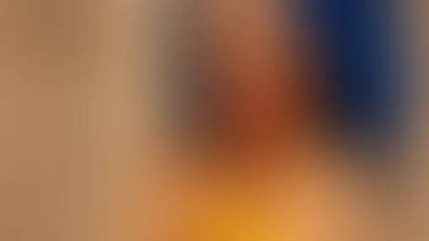 Da will man nichts ahnend schööööön unter die Dusche, was passiert? Man schreit das ganze Haus zusammen, warum? Weil die Hanfwerker vergessen haben das Warm-Wasser wieder an zu machen 😂 Wie soll ic