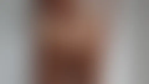 Hilfst du mir, meinen groen dunkeln A***h einzuölen? Oder was anderes?