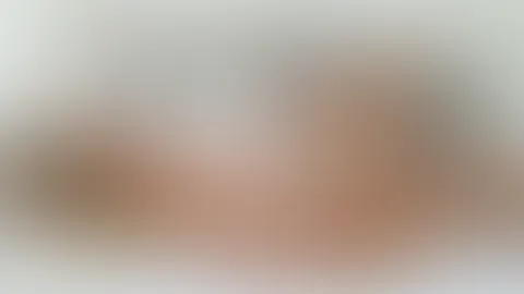 Mit einer ganz neuen Bilderserie möchte Vivien euch zu Weihnachten beglücken! Eine ganz besondere Bilderserie die so sanft und zärtlich ist und ihre neuen Dessous mehr sehen lassen als ihr lieb ist. I