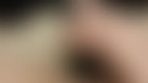 Masturbation mit dicker Gurke